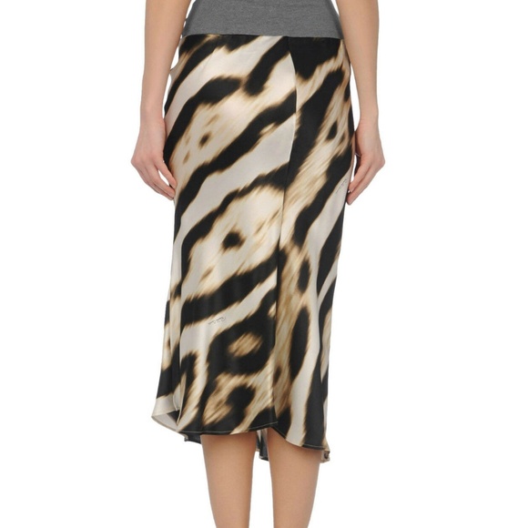 Roberto Cavalli 3/4 Length Skirt.US:8 (IT) 44 NWT - Picture 2 of 5